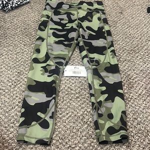 Size 8-10 green camp zyia leggings